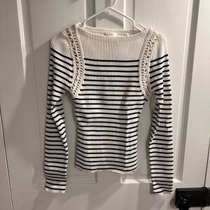 ALC size large ribbed top with crochet